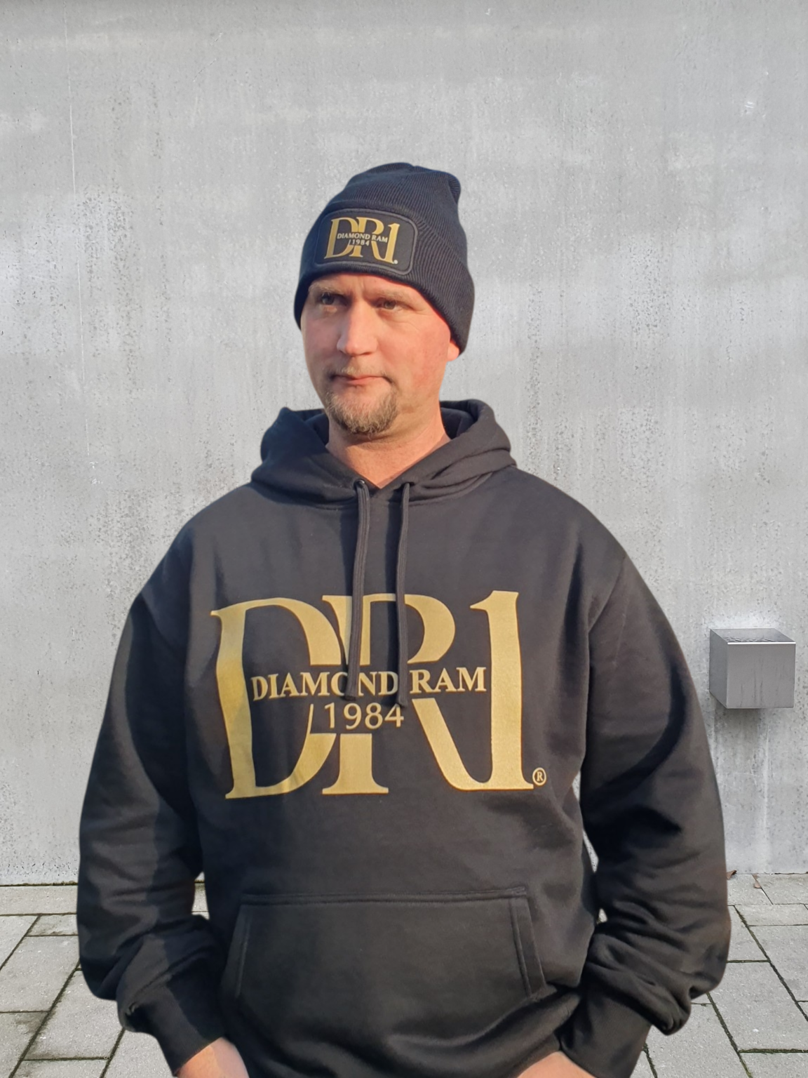 DR1® Beanie Winter Muts - Black & Gold